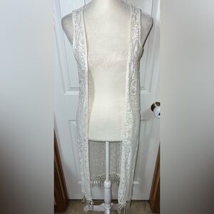 (READ)Love By Design Sleeveless Lace Cardigan Vest Duster Tassel Fringe Ivory XS